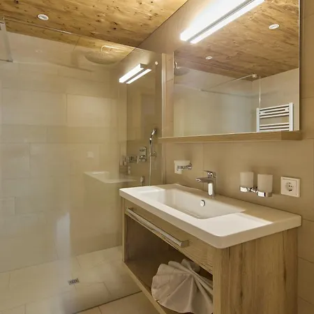 Camp Exklusiv - Alpin-resort Montafon Haus 2 By Pferd Auf Wolke